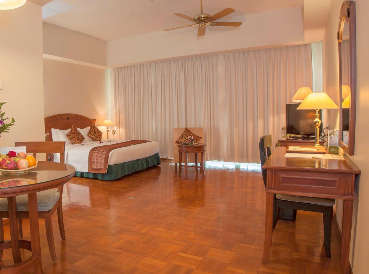 Himawari Hotel Apartments Phnom Penh Ngoại thất bức ảnh