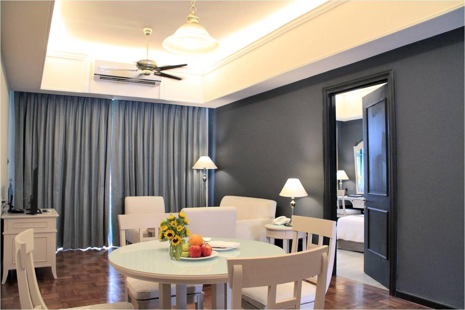 Himawari Hotel Apartments Phnom Penh Ngoại thất bức ảnh