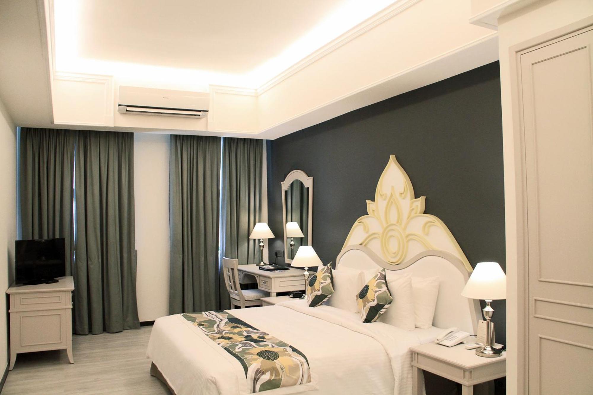 Himawari Hotel Apartments Phnom Penh Ngoại thất bức ảnh
